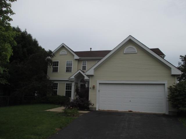 612 Lakewood Farms Dr., Bolingbrook, IL 60490