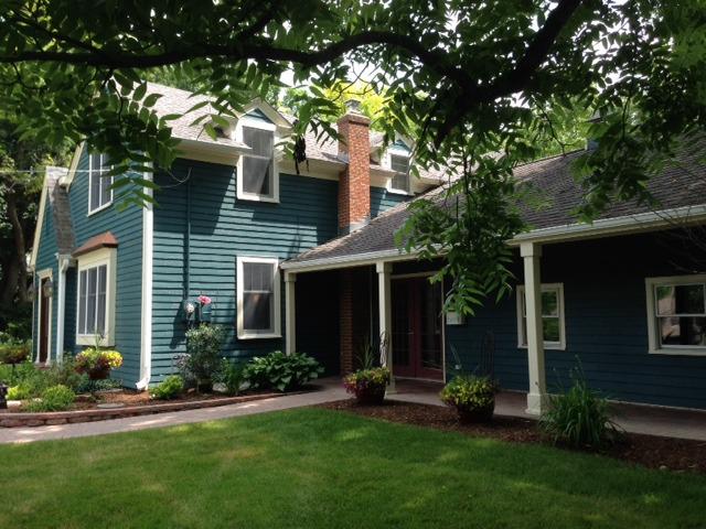 438 Fremont St., Woodstock, IL 60098