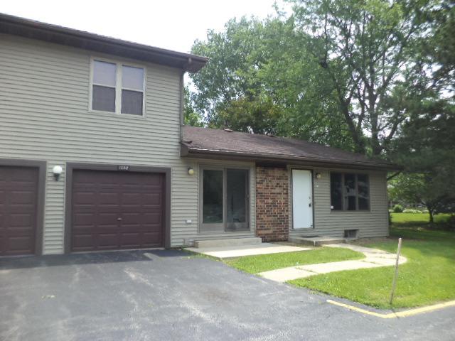 1552 Timberwood Ct., Sycamore, IL 60178