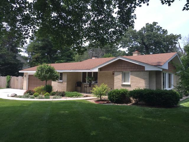 656 Broadway Ave., Crystal Lake, IL 60014