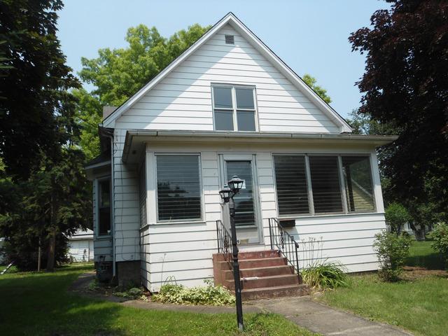 409 S 10th St., Dekalb, IL 60115