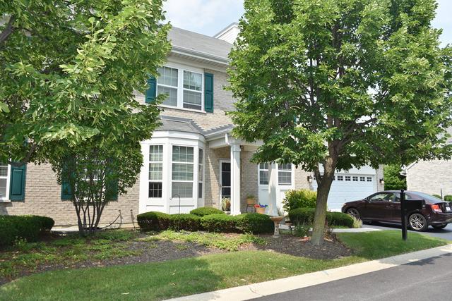 625 Dunhill Ln., Carol Stream, IL 60188