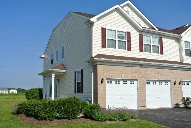 965 Como Cir., Hampshire, IL 60140
