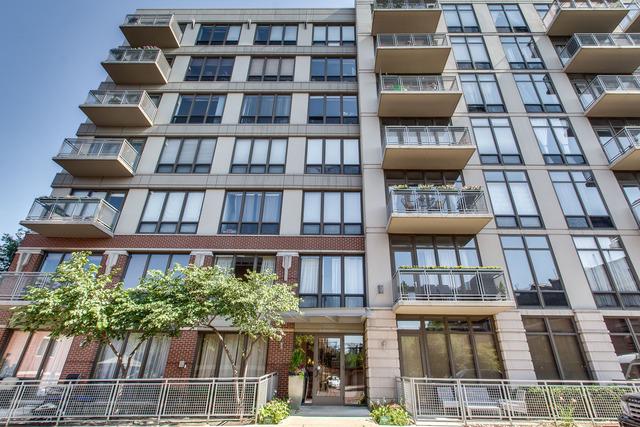1000 N Kingsbury St. #208, Chicago, IL 60610