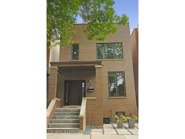2425 W Huron St., Chicago, IL 60612