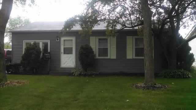 117 Hickory Ave., Streamwood, IL 60107