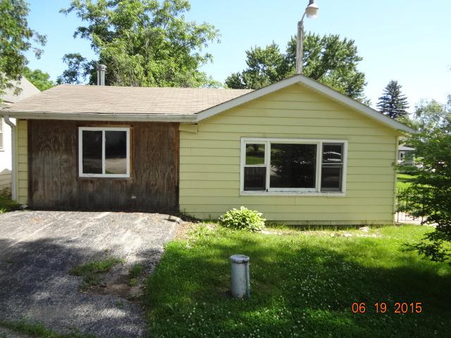 4914 Parkview Dr., Mccullom Lake, IL 60050