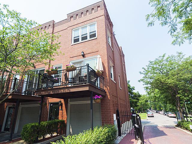 2801 N Wolcott Ave. #A, Chicago, IL 60657