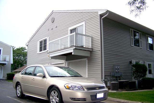 1303 Woodcutter Ln. #D, Wheaton, IL 60187
