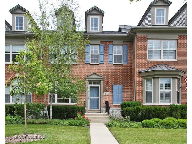 1838 Aberdeen Dr., Glenview, IL 60025