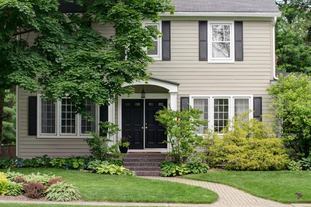 273 Lincolnwood Rd., Highland Park, IL 60035