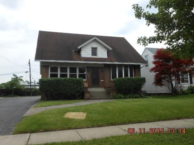 962 John St., Joliet, IL 60435