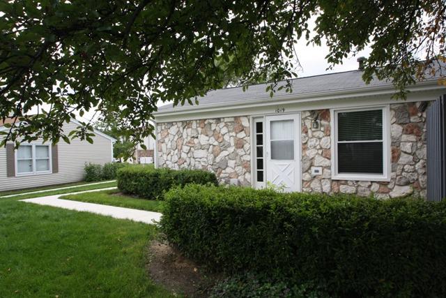 1019 Glouchester St., Schaumburg, IL 60193