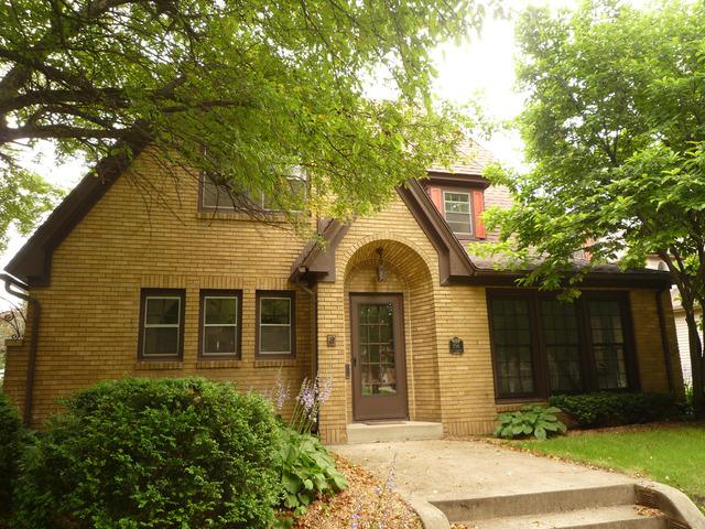 156 Le Grande Blvd., Aurora, IL 60506