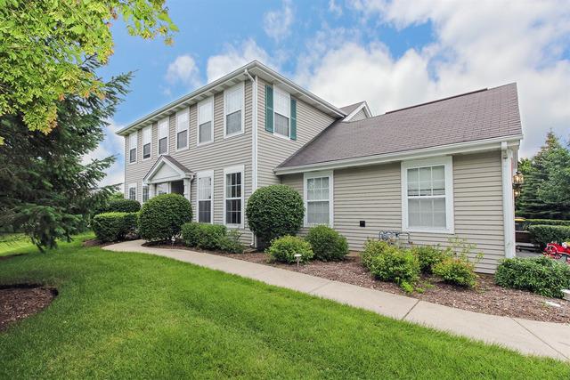 576 Springwood Ct., East Dundee, IL 60118