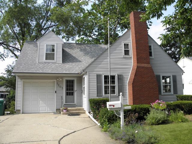 1203 W John St., Joliet, IL 60435