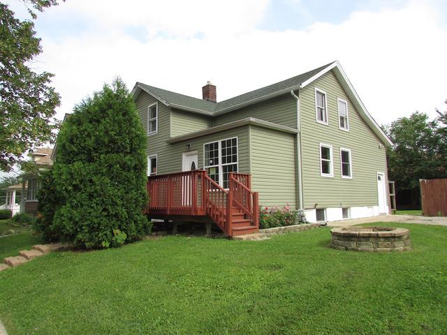 522 Edwards St., Aurora, IL 60505