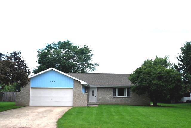 214 Valley View Dr., Seneca, IL 61360