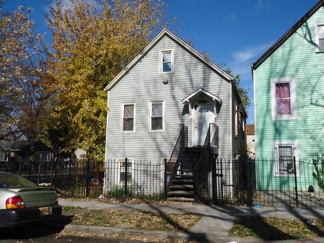 2054 W James St., Chicago, IL 60609