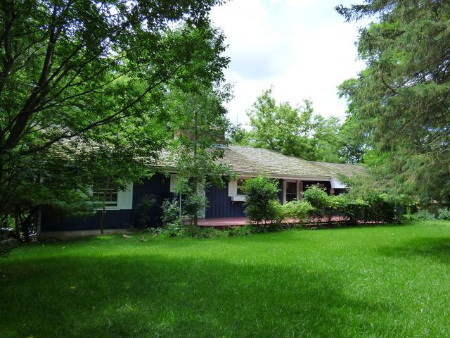 121 N South Dr., Tower Lakes, IL 60010