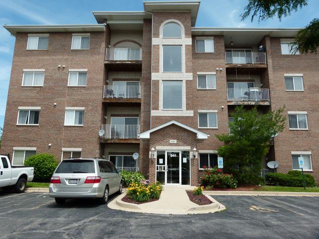 941 N Swift Rd. #301, Addison, IL 60101