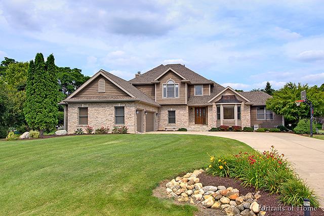 35 Maple Ridge Ln., Yorkville, IL 60560