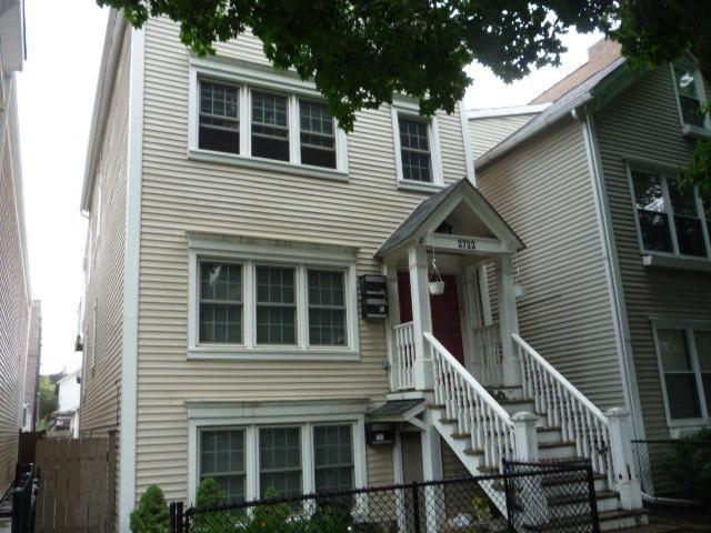 2722 N Wayne Ave., Chicago, IL 60614