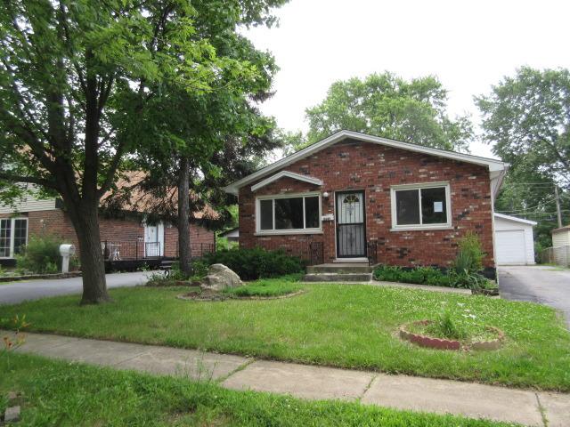 16949 Glen Oaks Dr., Country Club Hills, IL 60478