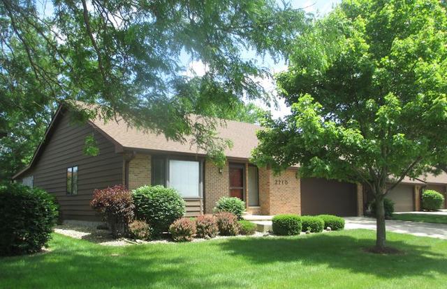 2710 Greenwood Acres Dr., Dekalb, IL 60115