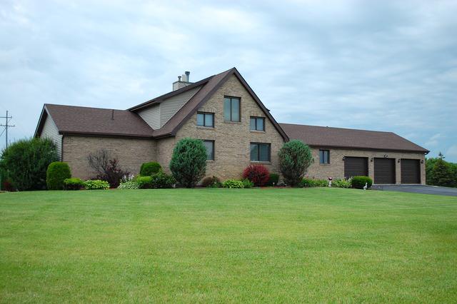 25345 Five Points Rd., Sycamore, IL 60178