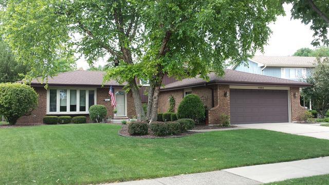 7224 Kelly Pl., Downers Grove, IL 60516