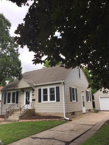 214 S 10th St., Dekalb, IL 60115