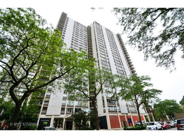 1360 N Sandburg Ter. #903C, Chicago, IL 60610