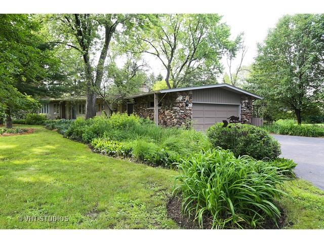 22W105 Ahlstrand Rd., Glen Ellyn, IL 60137