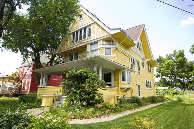121 Park Ave., Dekalb, IL 60115