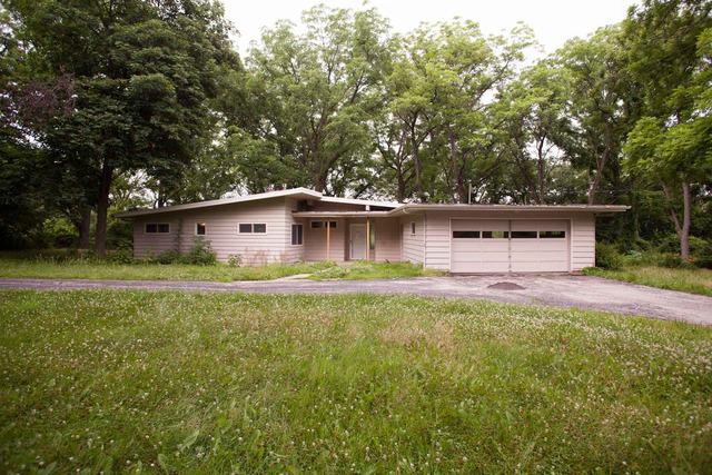 6877 W Gate Rd., Roscoe, IL 61073