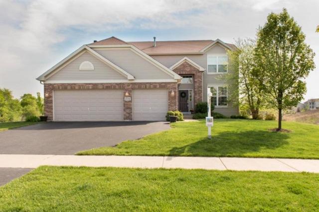 1934 Country Hills Dr., Yorkville, IL 60560