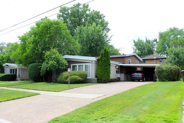9334 Kenneth Ave., Skokie, IL 60076