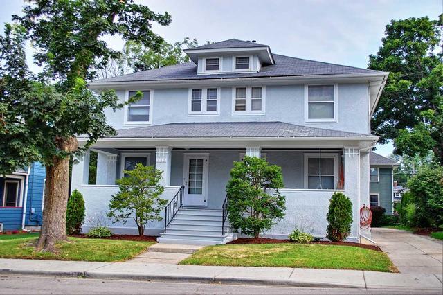 462-64 North St., Elgin, IL 60120