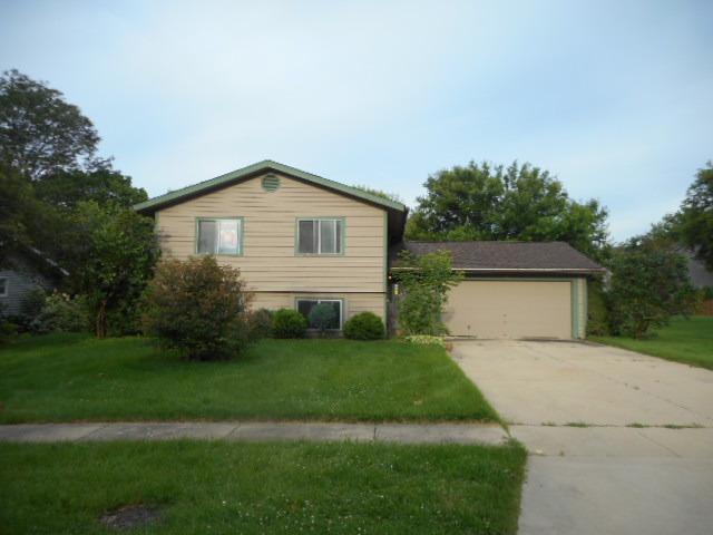715 Elm St., Algonquin, IL 60102