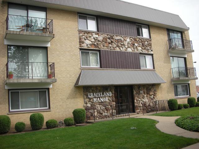 915 Graceland Ave. #2A, Des Plaines, IL 60016