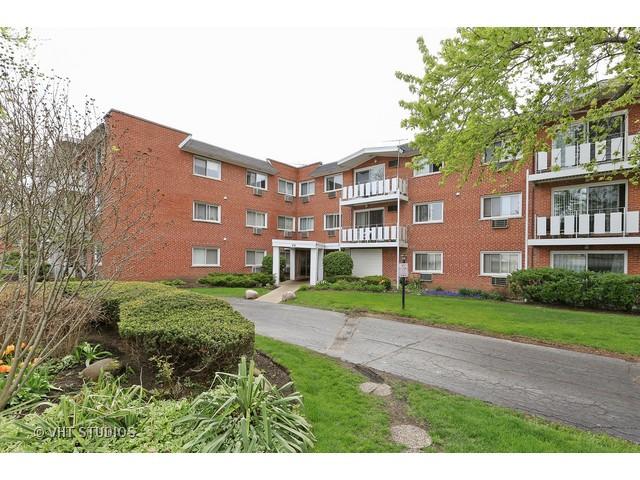 25 E Palatine Rd. #306, Arlington Heights, IL 60004