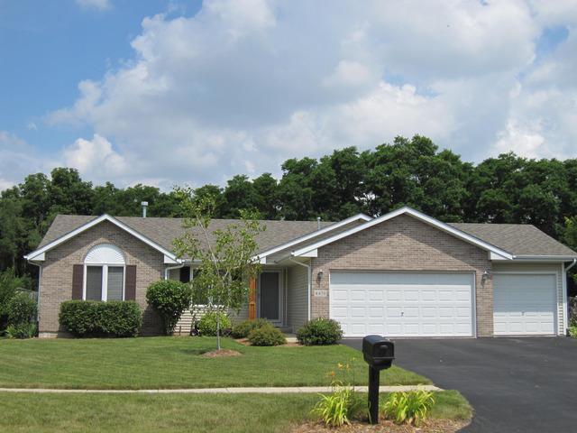 4470 Woodcliff Ln., Roscoe, IL 61073