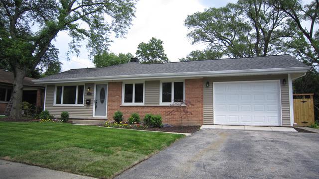 839 Laurel Ln., Northbrook, IL 60062