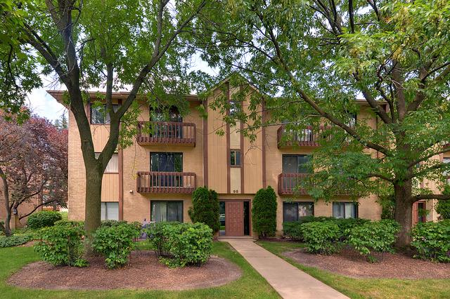 95 Olesen Dr. #3P, Naperville, IL 60540