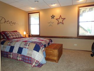 943 Red Hawk Dr., Antioch, IL 60002