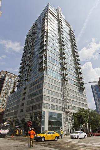 653 N Kingsbury St. #1207, Chicago, IL 60610