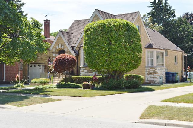 10222 S Trumbull Ave., Evergreen Park, IL 60805