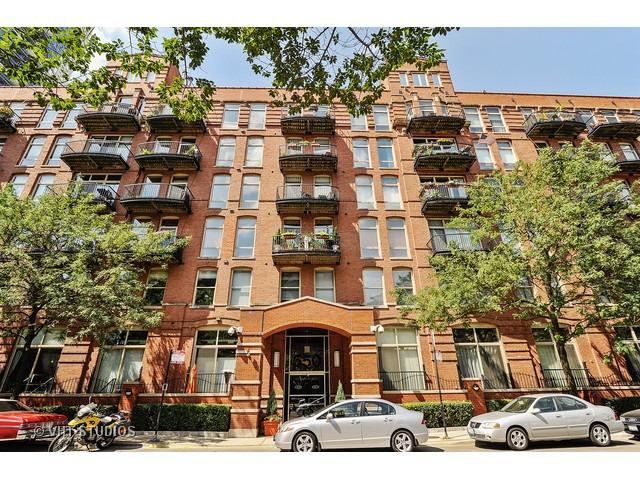 550 N Kingsbury St. #214, Chicago, IL 60654