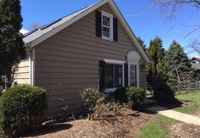 314 Charlotte Ave., Crystal Lake, IL 60014
